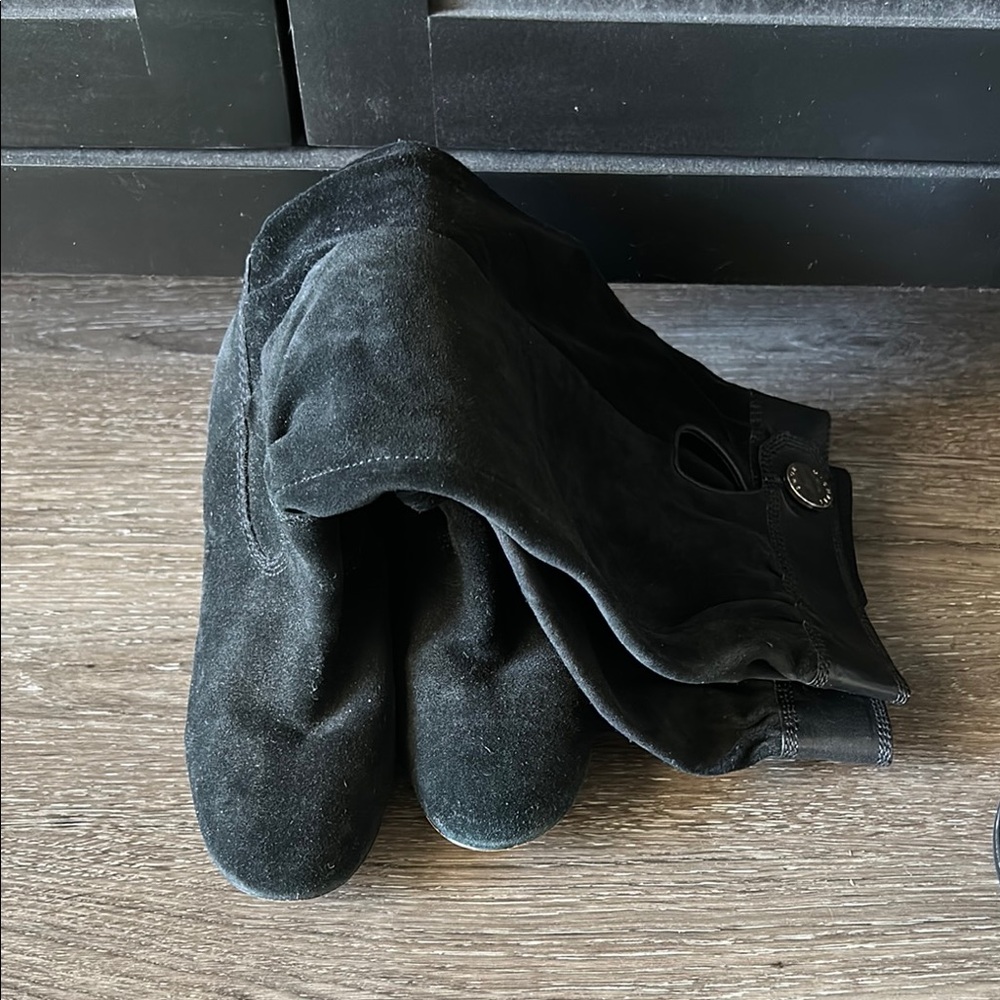 MICHAEL KORS BLACK Suede Heeled High Boots